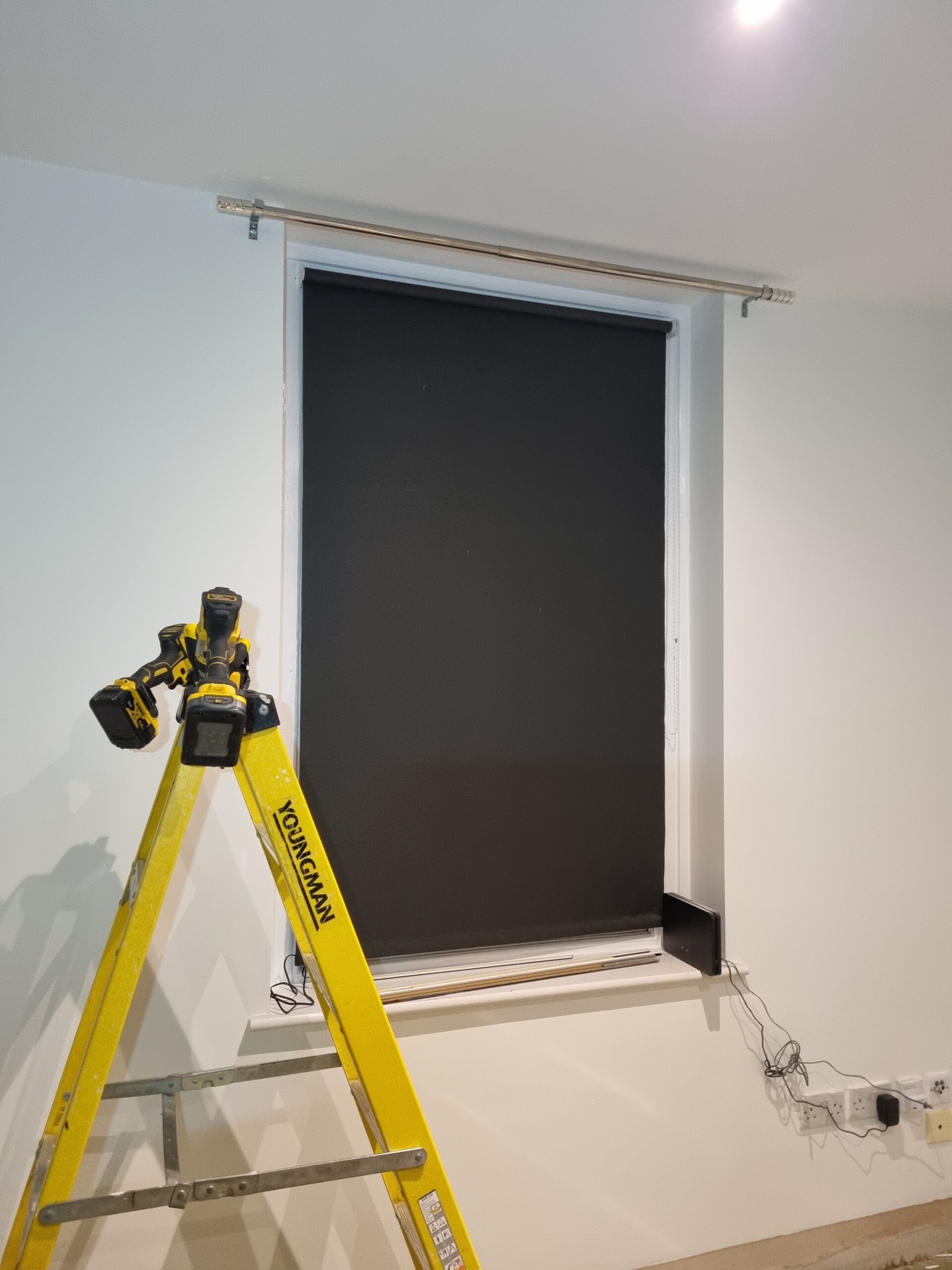 Cambridge Handyman blind installation Cambridge Handyman blind installation